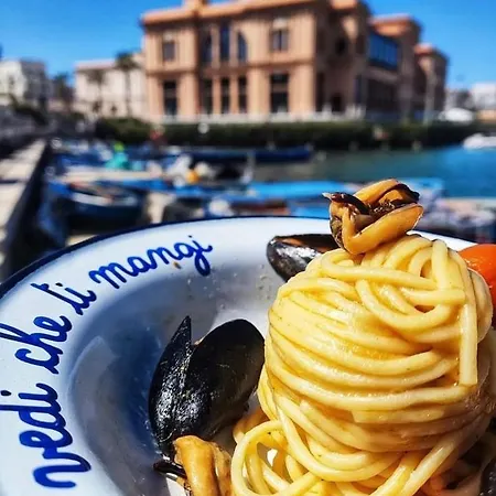 別荘 Dimora Carducci バーリ